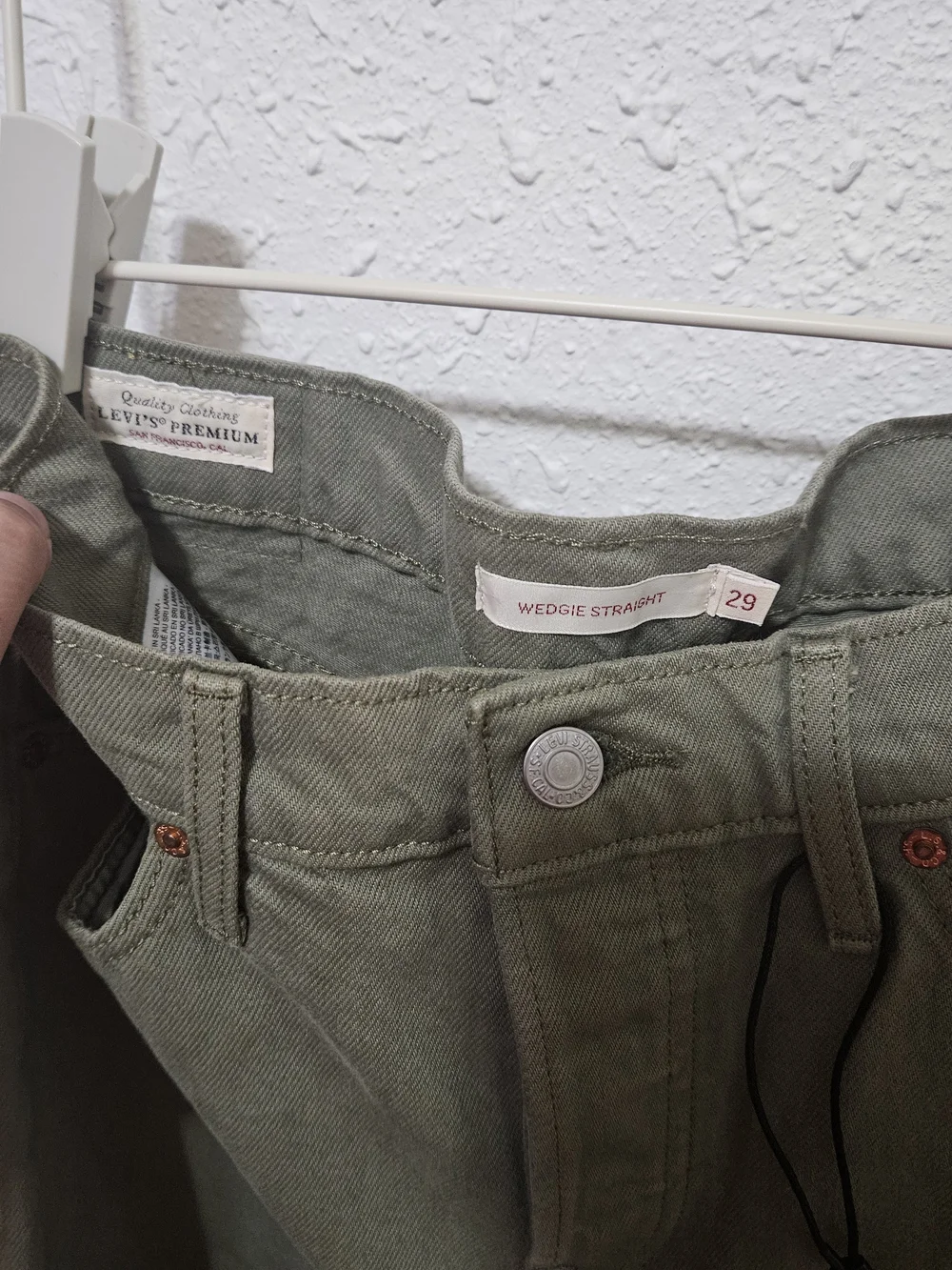 Levi's Men's Olive Green Straight-Leg Chinos